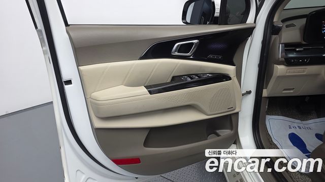 Kia Carnival (IV) Gasoline 7-Seater Hi-Limousine Signature 2023 — фото 24