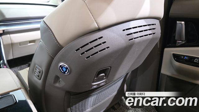Kia Carnival (IV) Gasoline 7-Seater Hi-Limousine Signature 2023 — фото 29