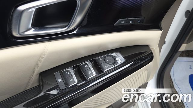 Kia Carnival (IV) Gasoline 7-Seater Hi-Limousine Signature 2023 — фото 31