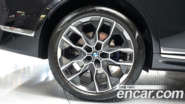 BMW X7 (G07) xDrive 40i M Sport 6STR 2025 — фото 5