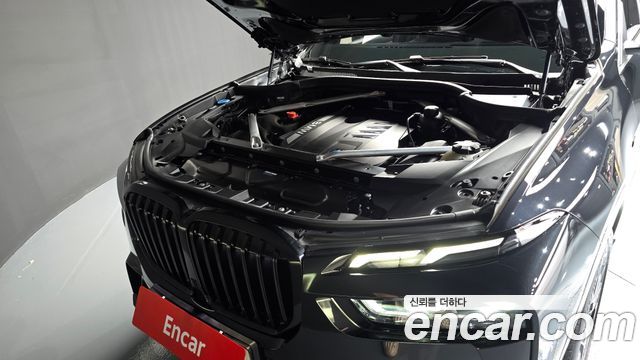 BMW X7 (G07) xDrive 40i M Sport 6STR 2025 — фото 6