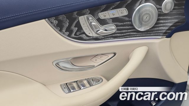 Mercedes-Benz E-Class (W213) E450 4MATIC Cabriolet 2021 — фото 16