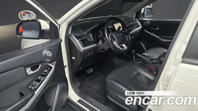 KG Mobility (SsangYong) Style Korando C 2.2 RX 2WD High DLX 2017 — фото 10