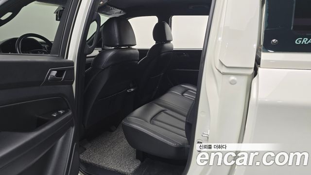 KG Mobility (SsangYong) Rexton Sports Khan Diesel 2.2 4WD Prestige 2022 — фото 11