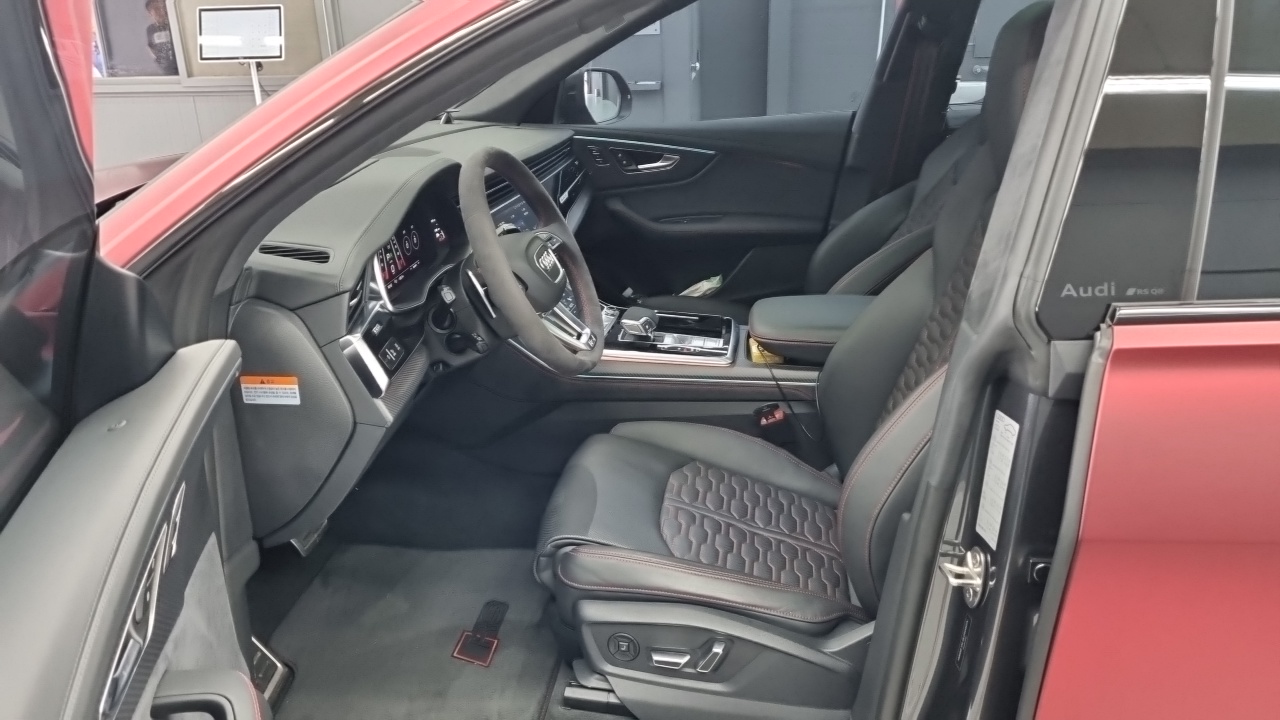 Audi RSQ8 (4M) 4.0 TFSI Quattro Performance 2025 — фото 10