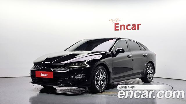Kia K5 (III) 2.0 Prestige 2023 — фото 1
