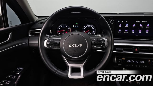 Kia K5 (III) 2.0 Prestige 2023 — фото 14