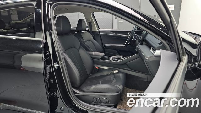 Kia K5 (III) 2.0 Prestige 2023 — фото 26