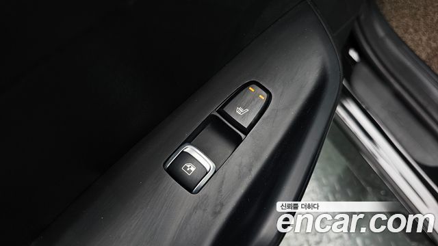 Kia K5 (III) 2.0 Prestige 2023 — фото 28