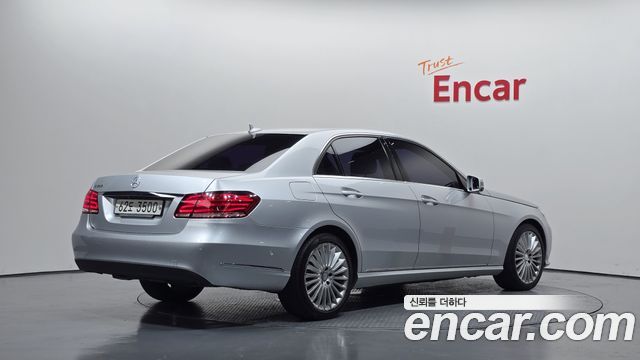 Mercedes-Benz E-Class (W212) E300 Elegance 2015 — фото 2
