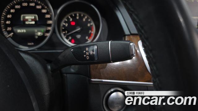 Mercedes-Benz E-Class (W212) E300 Elegance 2015 — фото 9