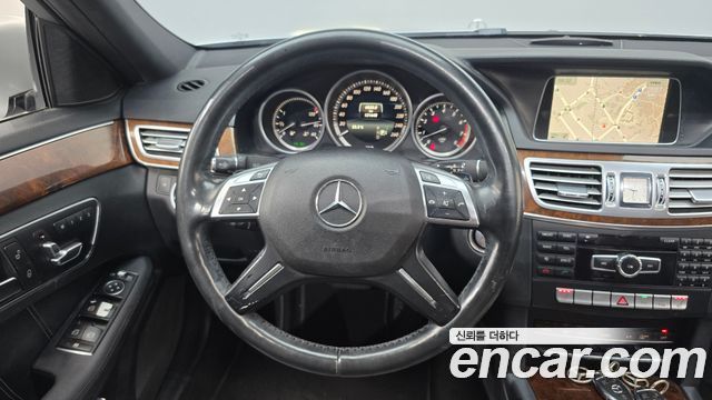 Mercedes-Benz E-Class (W212) E300 Elegance 2015 — фото 13