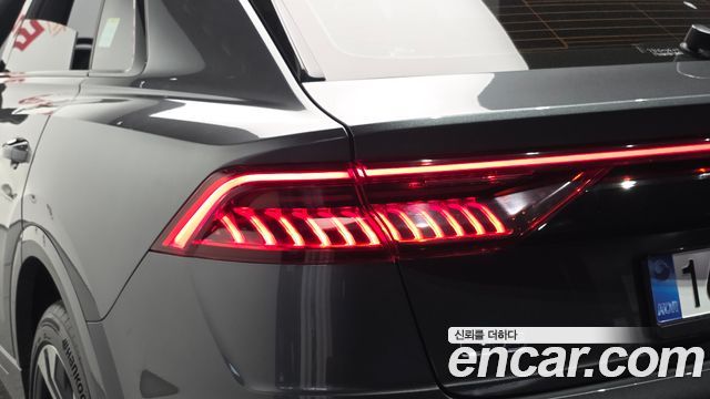 Audi Q8 (4M) 55 TFSI Quattro Premium 2023 — фото 23