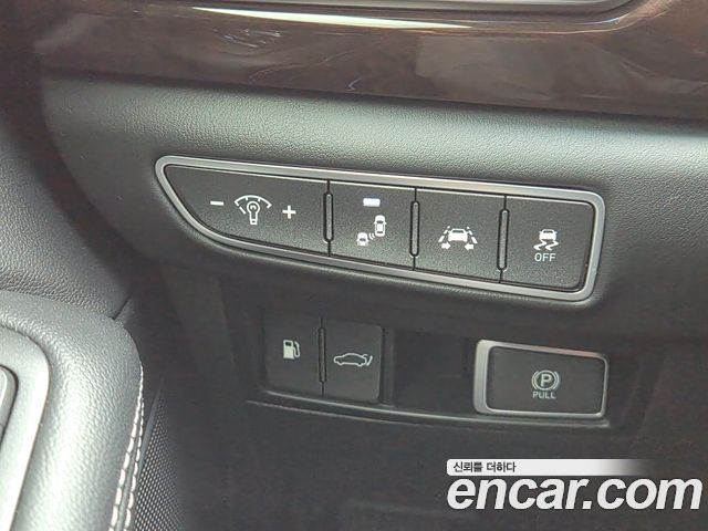Genesis EQ900 3.8 GDI AWD Premium Luxury 2018 — фото 16