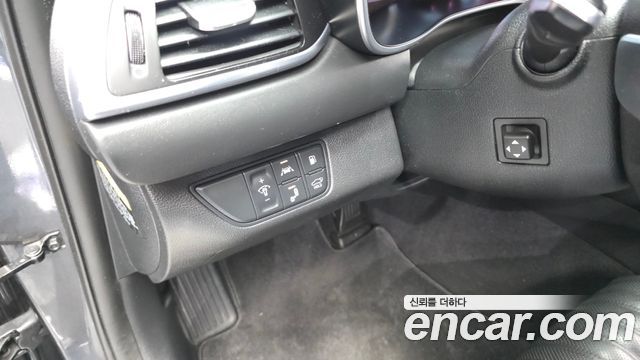 Genesis G70 2.0T AWD Elite 2020 — фото 18