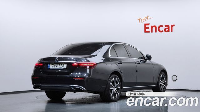 Mercedes-Benz E-Class (W213) E300e 4MATIC Exclusive 2021 — фото 2