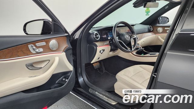Mercedes-Benz E-Class (W213) E300e 4MATIC Exclusive 2021 — фото 10