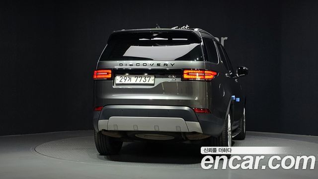 Land Rover Discovery 5 3.0 TD6 HSE Luxury 2018 — фото 4