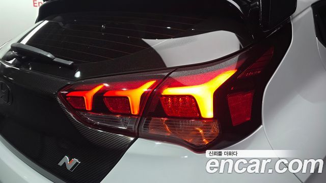 Hyundai Veloster (JS) 2.0 N 2019 — фото 23