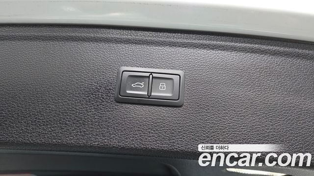 Audi Q5 (FY) 40 TDI Quattro Premium 2020 — фото 32