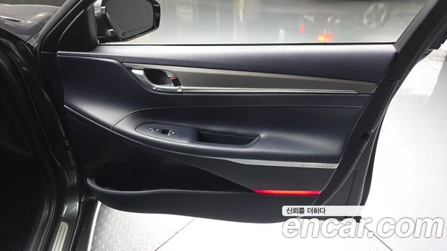 Hyundai Grandeur (IG) 2.5 Exclusice 2020 — фото 24