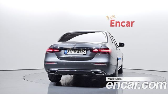 Mercedes-Benz E-Class (W213) E250 Exclusive 2021 — фото 4