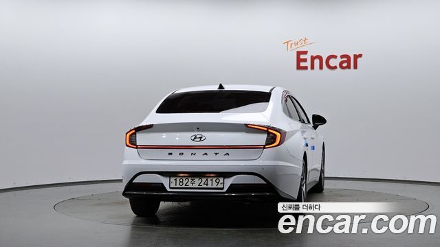Hyundai Sonata (DN8) 2.0 LPG(rental car) Premium 2023 — фото 4