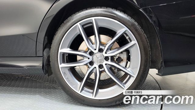 Mercedes-Benz C-Class (W205) C43 AMG 4MATIC 2020 — фото 27