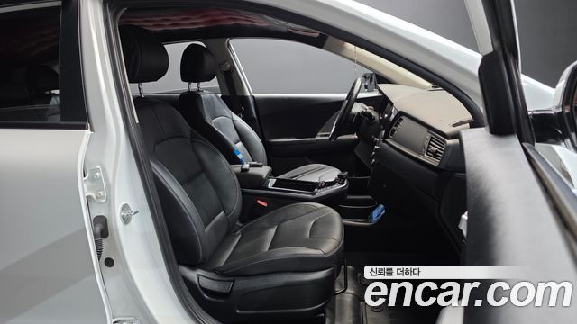 Kia Niro EV Taxi 2021 — фото 11