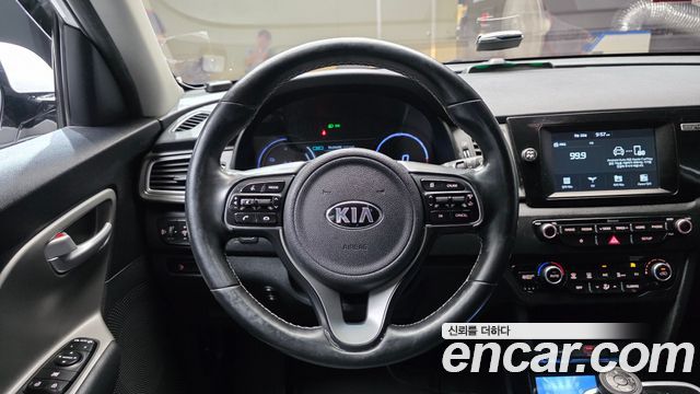 Kia Niro EV Taxi 2021 — фото 13