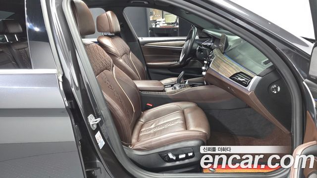BMW 5 Series (G30) 520i M Sport 2020 — фото 11
