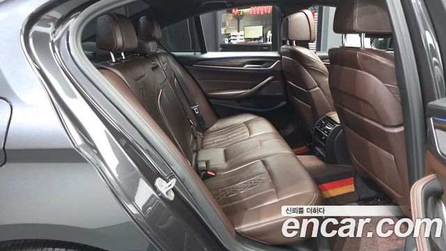 BMW 5 Series (G30) 520i M Sport 2020 — фото 12