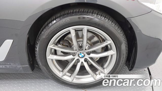 BMW 5 Series (G30) 520i M Sport 2020 — фото 21