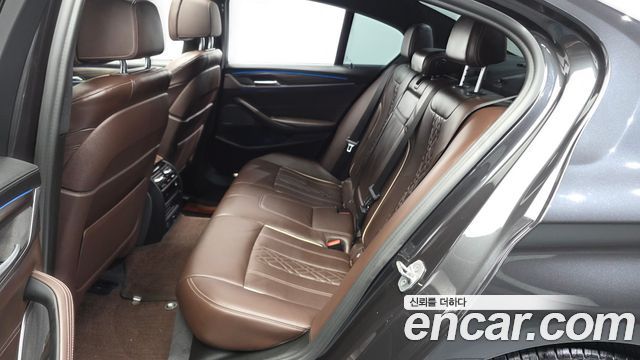 BMW 5 Series (G30) 520i M Sport 2020 — фото 26