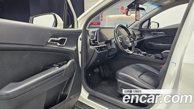Kia Sportage (V) Diesel 2.0 2WD Nobleless 2023 — фото 10