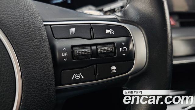 Kia Sportage (V) Diesel 2.0 2WD Nobleless 2023 — фото 19