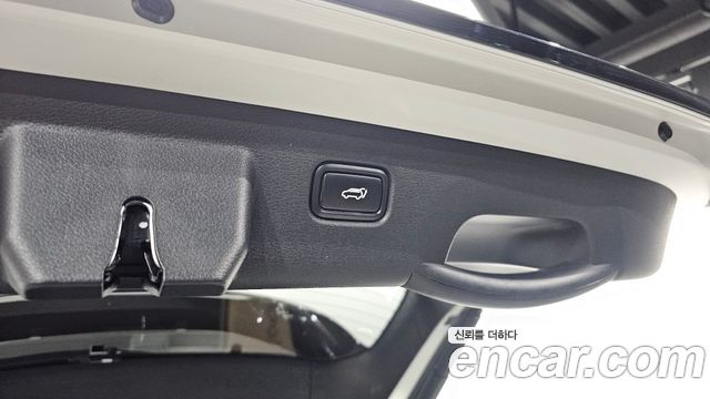 Kia Sportage (V) Diesel 2.0 2WD Nobleless 2023 — фото 20