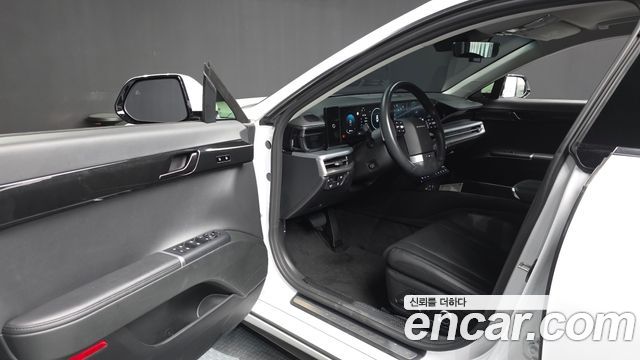 Hyundai Grandeur (GN7) 3.5 LPG 2WD Exclusive 2023 — фото 10
