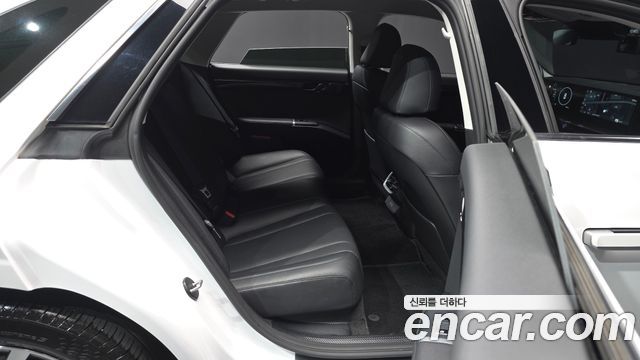 Hyundai Grandeur (GN7) 3.5 LPG 2WD Exclusive 2023 — фото 12