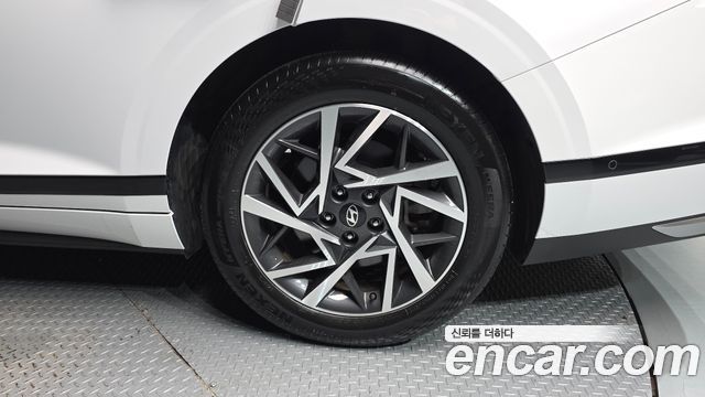 Hyundai Grandeur (GN7) 3.5 LPG 2WD Exclusive 2023 — фото 21