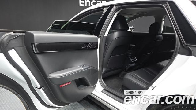 Hyundai Grandeur (GN7) 3.5 LPG 2WD Exclusive 2023 — фото 26