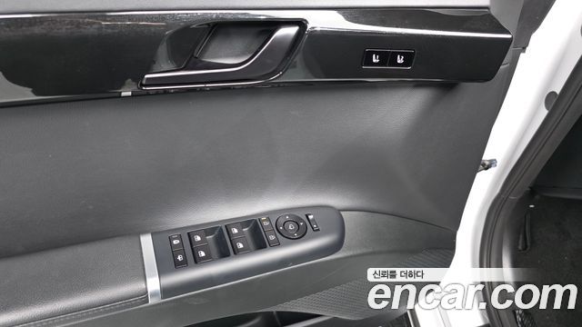 Hyundai Grandeur (GN7) 3.5 LPG 2WD Exclusive 2023 — фото 30