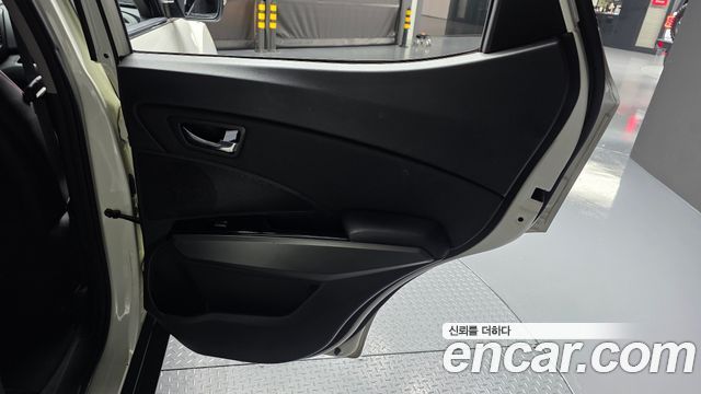 KG Mobility (SsangYong) Tivoli Air 1.6 IX 2WD 2018 — фото 25