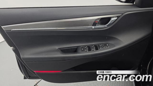 Hyundai Grandeur (IG) 2.5 Premium 2022 — фото 24