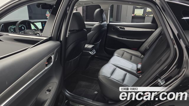 Hyundai Grandeur (IG) 2.5 Premium 2022 — фото 26