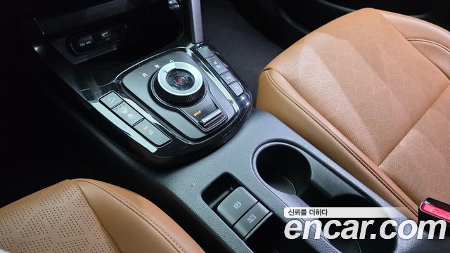 Kia Seltos Gasoline 1.6 Turbo 2WD Signature 2023 — фото 9