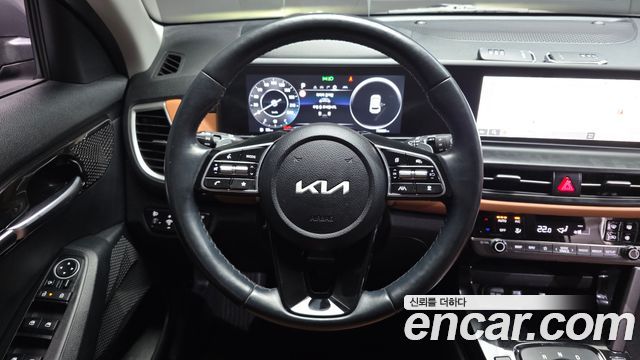 Kia Seltos Gasoline 1.6 Turbo 2WD Signature 2023 — фото 13