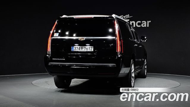 Cadillac Escalade 6.2 ESV 4th 2016 — фото 4