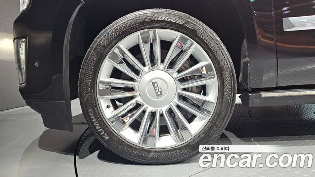 Cadillac Escalade 6.2 ESV 4th 2016 — фото 5
