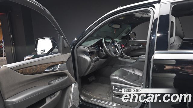 Cadillac Escalade 6.2 ESV 4th 2016 — фото 10